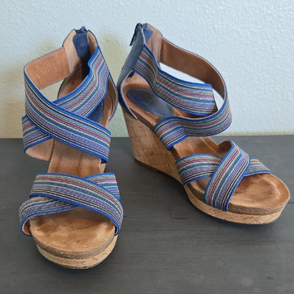 Sofft Shoes - Sofft Cary Blue Stripe Wedge Sandals Size 7